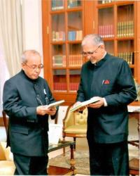 skm-with-president-pranab-mukh